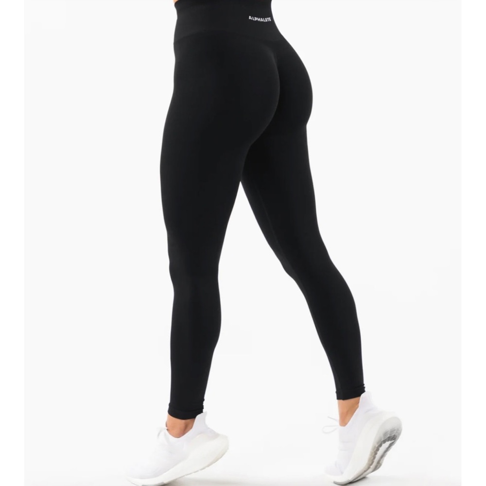 Alphalete black amplify